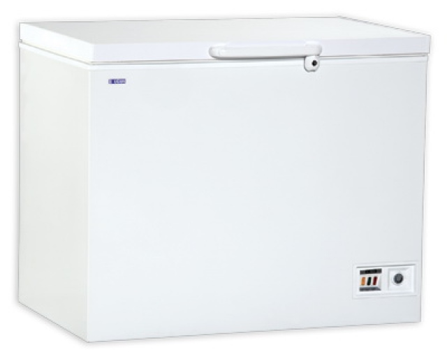 UCF 400 S Chest freezer with solid top door